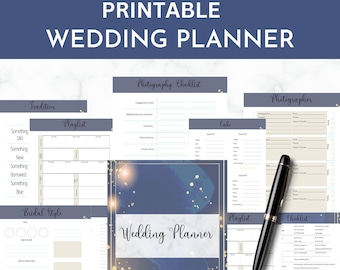 Può includere: Un planner di nozze stampabile con uno sfondo acquerellato blu e oro. Il planner include sezioni per la fotografia, la torta, la playlist, la checklist, la tradizione e lo stile nuziale.