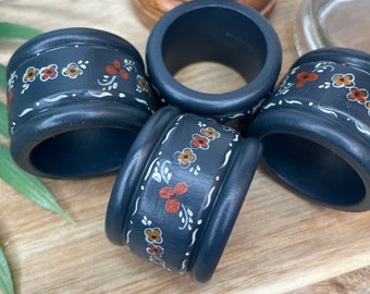 Wooden Set of Napkin Rings Scandinavian Design hand painted with holder
