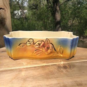Vintage Shawnee Planter, 1950's Art Pottery. Mid-century Home, Collectible Mod Planter, Home & Living, Home Decor, Plant Pot Succulents