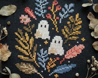Ghost Cross Stitch Pattern PDF | Autumn Floral Embroidery PDF | Cute Spooky Decor – cs94