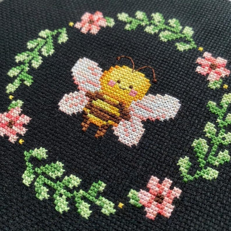 Honey Bee Cross Stitch Pattern PDF - Cute Easy Beginner Pattern Border ...