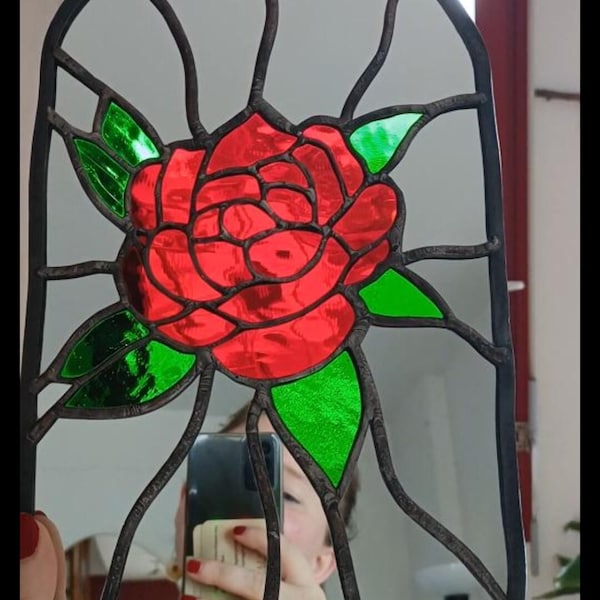 Décoration vitrail miroir Rose rouge verre coloré