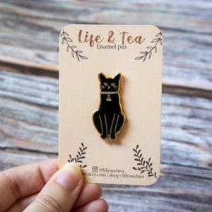 Anne Boleyn Cat Enamel Pin | History Lover Gift, Henry VIII, Tudors, Novelty Cat Pin, Cute Gift