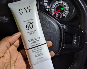 LSF 50 Gesicht Sonnencreme Kein Weißstich | Leichter, nicht fettender täglicher Sonnenschutz | Alle Hauttöne | Vegan Tierversuchsfrei | Breites Spektrum