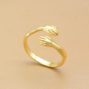 Gold Hug Ring – Adjustable Hand Design Ring, Unique Gift for Her, Minimalist Embrace Jewelry