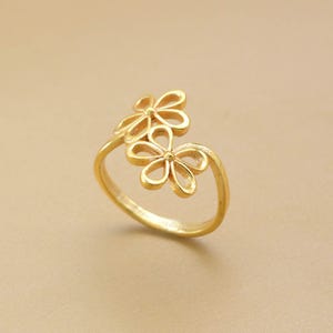 Handmade Brass Double Flower Ring: Floral Statement Jewelry