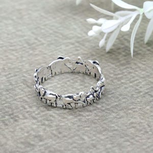 Elephant Family Silver Ring