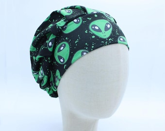 Aliens on Double Brushed Poly in a Bouffant Style Scrub Cap