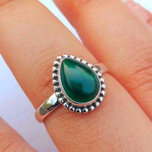 Malachite stone Ring, Gemstone Ring, Solid 925 sterling silver Ring, Handmade Ring, Statement Ring, Engagement Ring, Malachite Ring