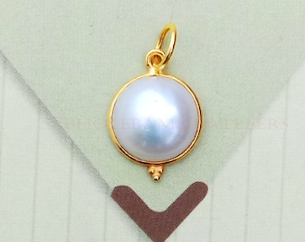 Colgante de perla natural hecho a mano en oro de 18 quilates - Charm de oro delicado