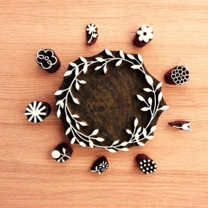 Indian Wooden Block Set - Floral Wreath