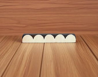 Gran borde festoneado