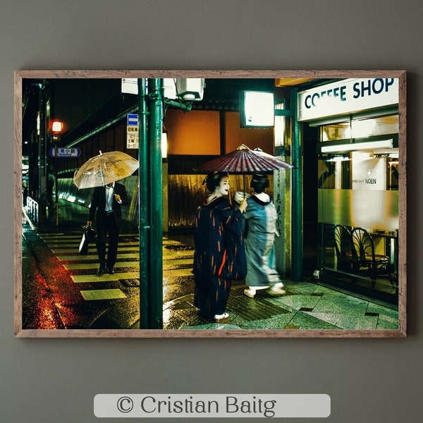 Maikos at night in Kyoto Japan. Color fine art print. Photo wall art. Travel photography poster