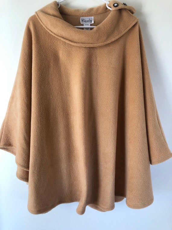 Vintage Fleece Cape - image 2