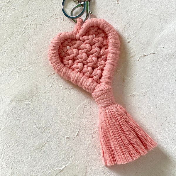 Macrame Heart PDF pattern, Macrame pattern for beginners, Handmade Keychain, Gift for her, Valentine's Day gift