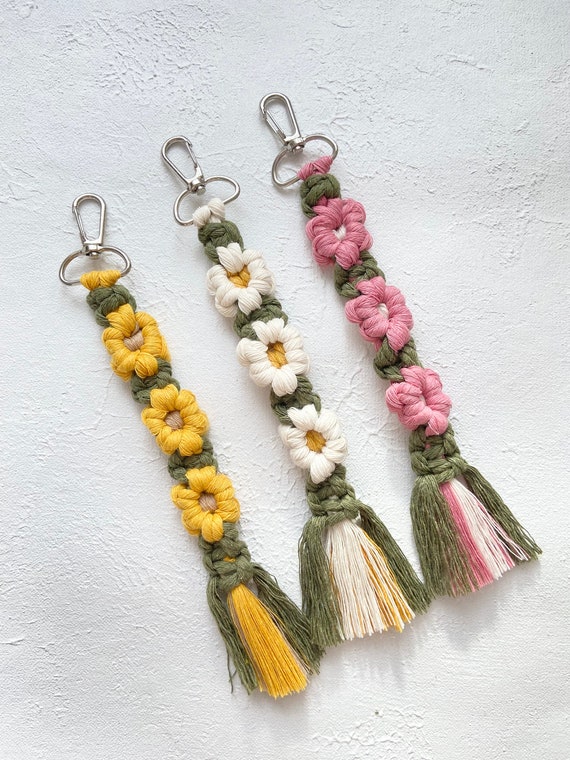Macrame Daisy Keychain PDF Pattern, Macrame Pattern for Beginners
