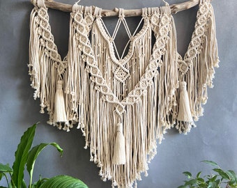 Macrame wall hanging with tassels pattern, easy macrame pattern, macrame backdrop pdf, macrame tutorial, Home Decor, Macrame wedding arch