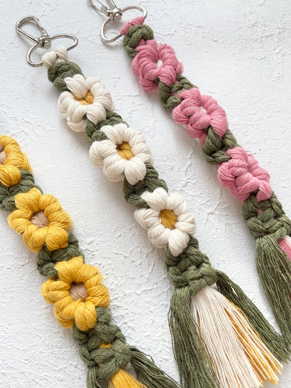 Macrame Daisy Keychain PDF Pattern, Macrame Pattern for Beginners