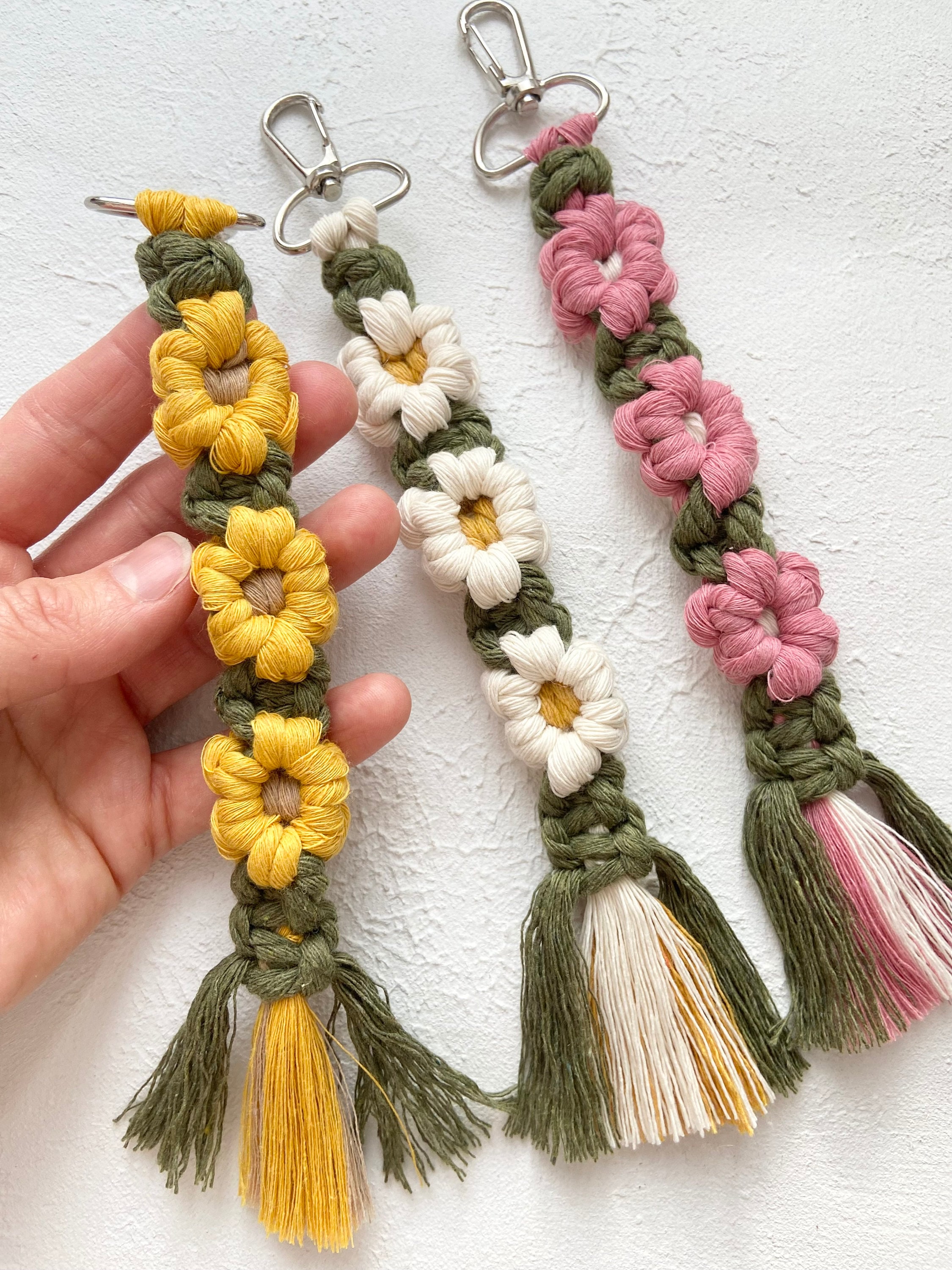 Macrame Daisy Keychain PDF Pattern, Macrame Pattern for Beginners
