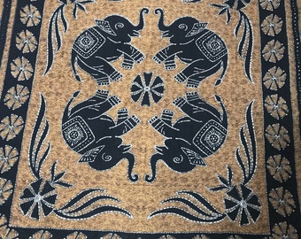 Colcha de Tela de Algodón Pintada a Mano con Elefantes - estilo Hindú