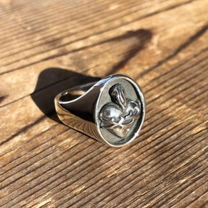 Sacred Heart 925 Silver Ring, Christian Sacred Heart Ring, Savior Mens Ring, Christian Accesories, Silver Men Signet Ring, Gift for Men