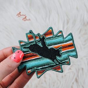 Bull Rider Stryk-på Värme självhäftande broderad lapp, Western, Cowgirl, Serape, Azteker, Sydvästern, Boutique, Patcher, Rodeo, Hattbar