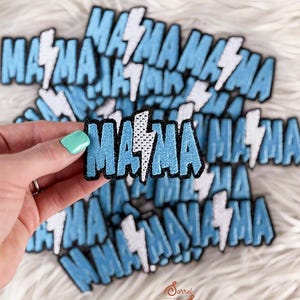 ブルーママ ライトニングボルト アイロン接着式熱接着刺繍パッチ ウエスタン、カウガール、アステカ、南西部、ブティック、パッチ、ハットバー