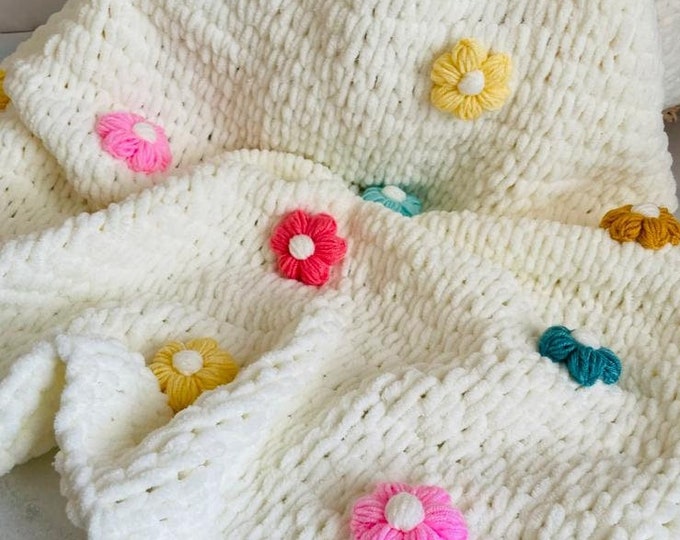 Daisy Blanket, Very Soft Touch Newborn Blanket, Baby Shower Gift, Cute Blanket, Oekotex 40x40 inces blanket, Knitted Nursey Blanket