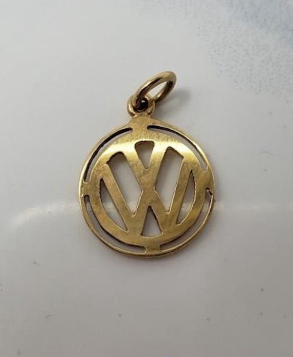 14k Solid Gold Vintage Solid Gold Volkswagen logo