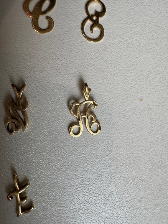 Vintage Solid Real Gold Initial Letter Pendant Ch… - image 7