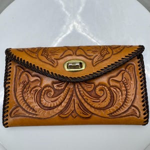 Carteira vintage de couro com costura de chicote ocidental feita à mão com dobra floral boho