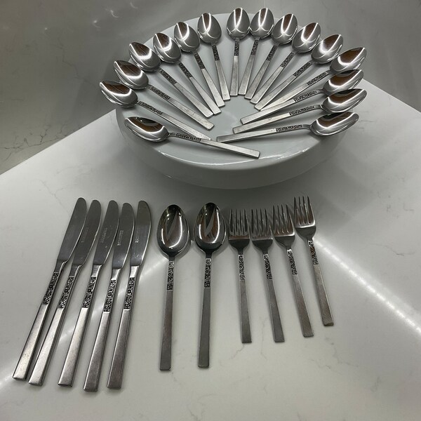 Stanley Robert’s Stainless Flatware Dorette Rose fork spoon knife MCM 27 pieces