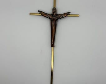 Vintage Mid Century Modern Wall Crucifix Cross Jesus Brass Copper Tone 10”