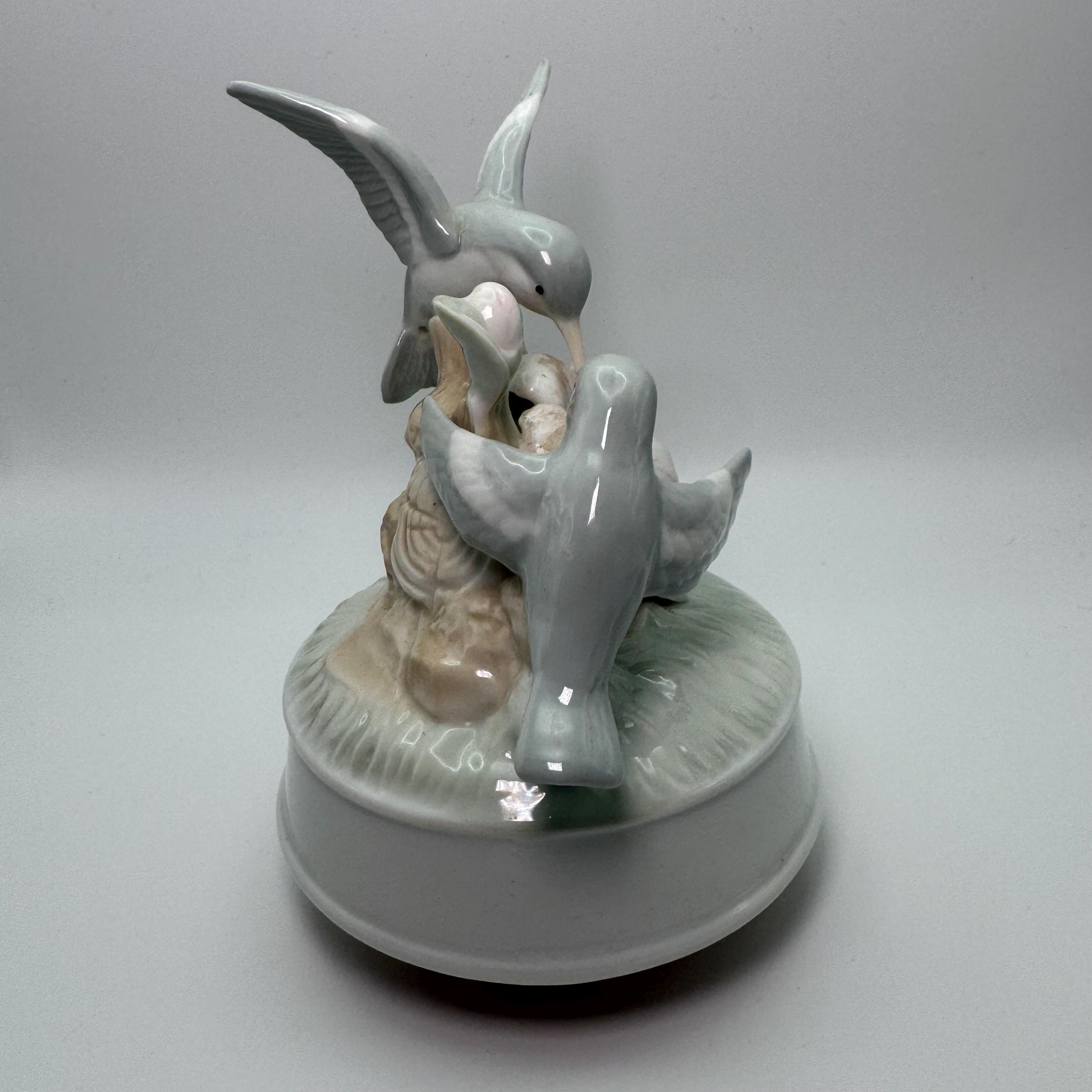 Hummingbird music box - Etsy 日本