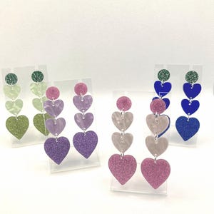 Brincos de borla com coração brilhante: presente de acrílico para o Dia dos Namorados