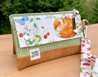 Compact Foldable Card Wristlet PDF Sewing Pattern | Includes Pattern Pieces
