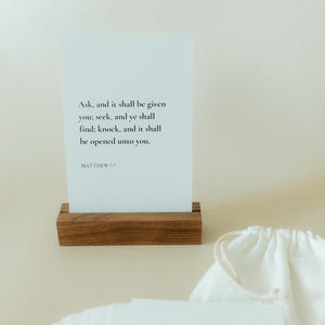 Minimalist Uplifting Scripture Cards Year Pack, Bible Verse Cards, KJV, Bible Scripture Cards, Wood Stand, 52 Verses, Christian Gifts