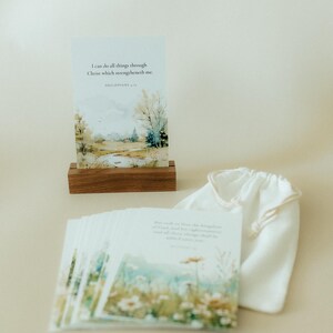 Scenery Uplifting Scripture Cards Year Pack, Bible Verse Cards, KJV, Bible Scripture Card, Wood Stand, Canvas Bag, 52 Verses, Christian Gift 画像 2