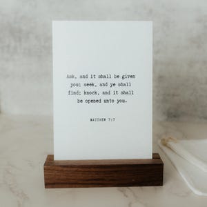 Typewriter Uplifting Scripture Cards Year Pack, Bible Verse Cards, KJV, Bible Scripture Cards, Wood Stand, Canvas Bag, 52 Verses