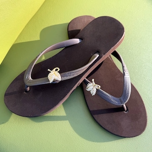 Brown Flip Flops with Changeable Leaf Charms: Summer Beach Sandals