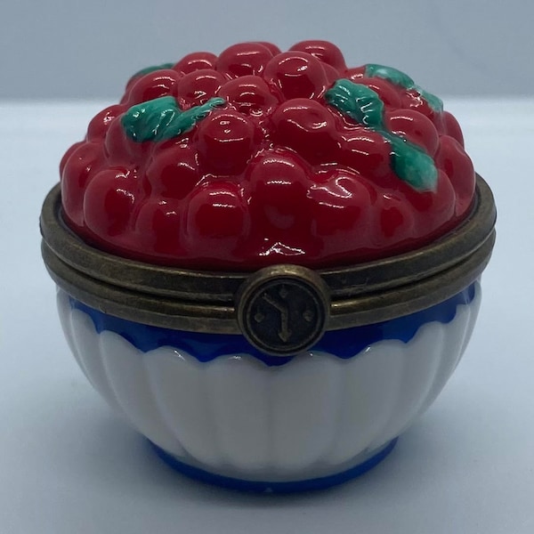 Boîte à charnière en porcelaine « La vie n'est qu'un bol de cerises », rayon 56