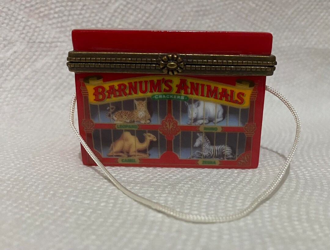 Nabisco Barnum's Animal Crackers With Elephant Cracker Trinket
