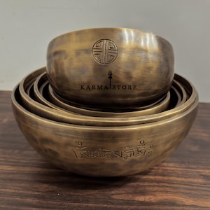 Full Moon 7 Chakra Singing Bowl Set – Handcrafted Tibetan Sound Healing Meditation Bowls
