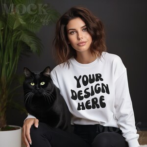 Cat Mockup, White Gildan 18000 Sweatshirt Mockup, Woman with Cat, White Sweatshirt Mock, Brunette Model Boho Aesthetic White Gildan Crewneck