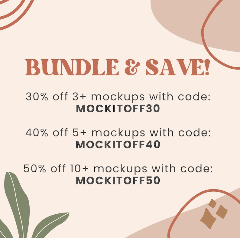 Pu&ograve; includere: Una grafica con uno sfondo color pesca e forme astratte marroni e verdi. Il testo recita "BUNDLE & SAVE!" con tre offerte: 30% di sconto su 3+ mockup con codice MOCKITOFF30, 40% di sconto su 5+ mockup con codice MOCKITOFF40 e 50% di sconto su 10+ mockup con codice MOCKITOFF50.