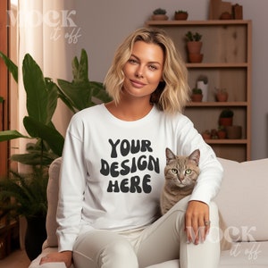 Cat Mockup, White Gildan 18000 Sweatshirt Mockup, Woman with Cat, White Sweatshirt Mock, Blonde Model, Boho Aesthetic White Gildan Crewneck