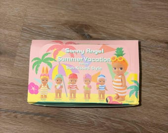 Sonny Angel Summer Vacation: Sun Kissed Style