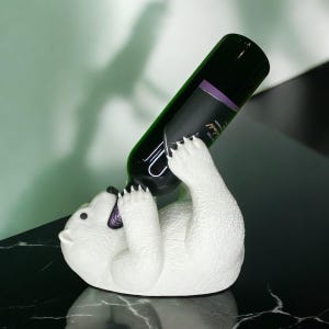 Adorable portabotellas de vino con forma de oso polar para una acogedora decoración del hogar