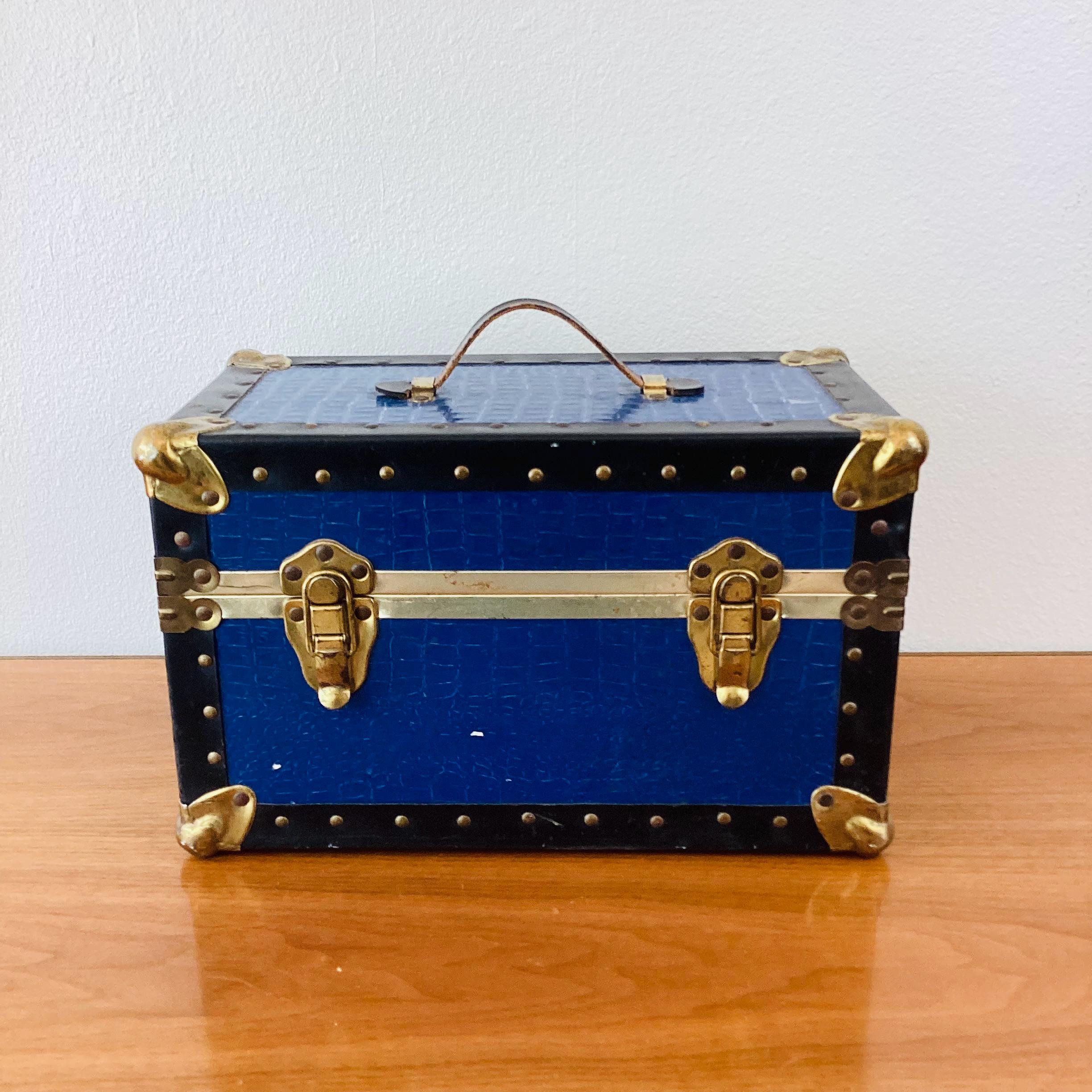 1960s Trunk - Etsy