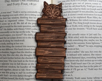 Tabby Cat Wooden Bookmark: Gift for Cat Lovers